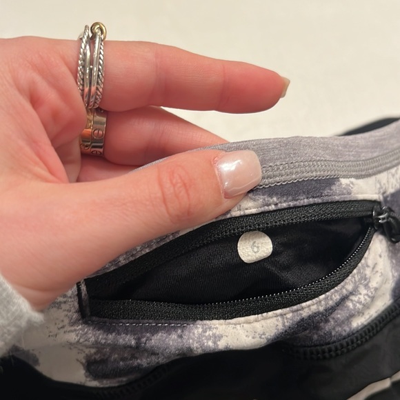 26. Lululemon Run Speed Short - Picture 4 of 4